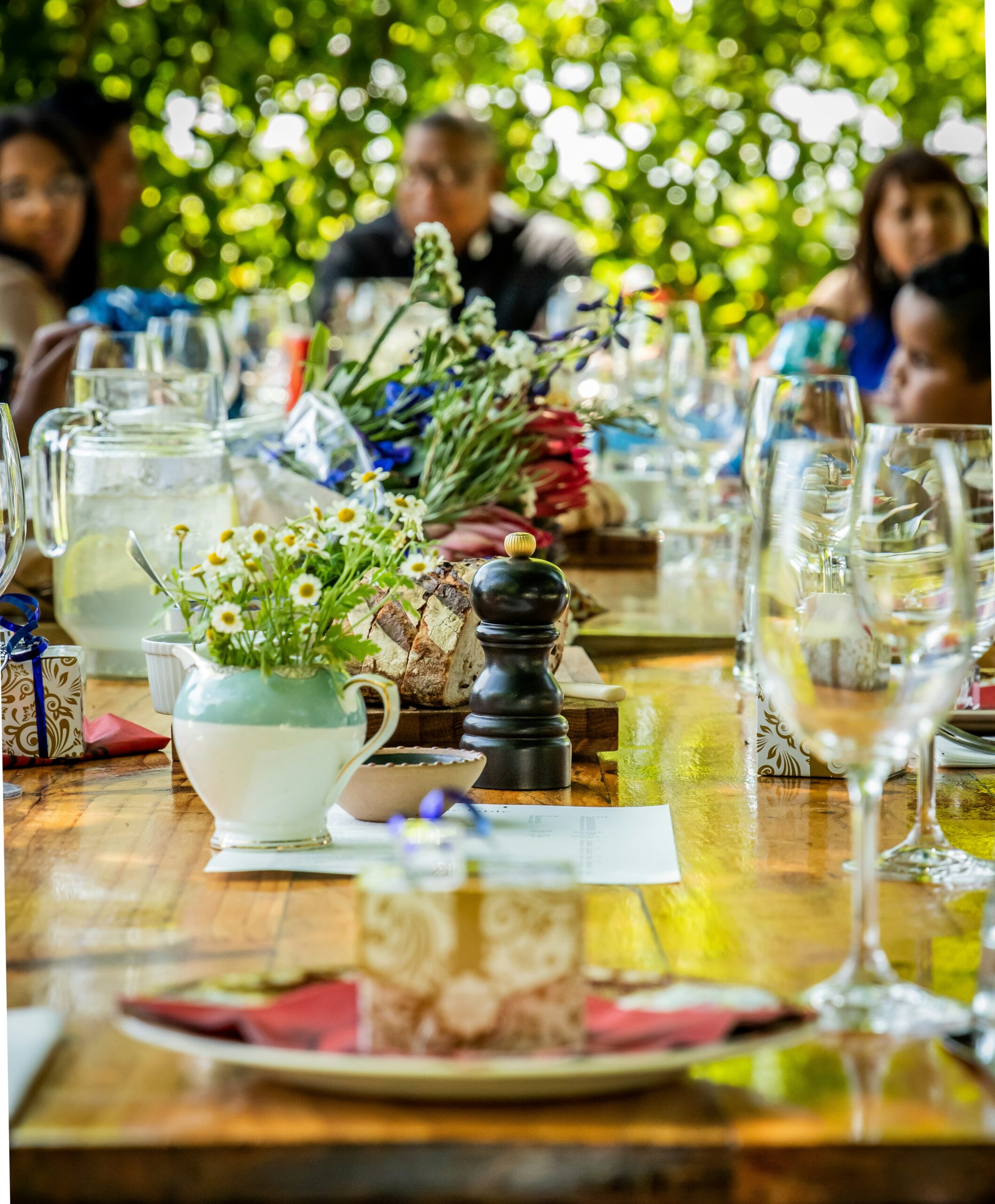 Außengastronomie Foto von Luwadlin Bosman auf Unsplash.jpg