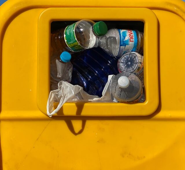 Kein Kürzen der Grundsicherung um Flaschenpfandgeld – Amt sollte Spielräume nutzen