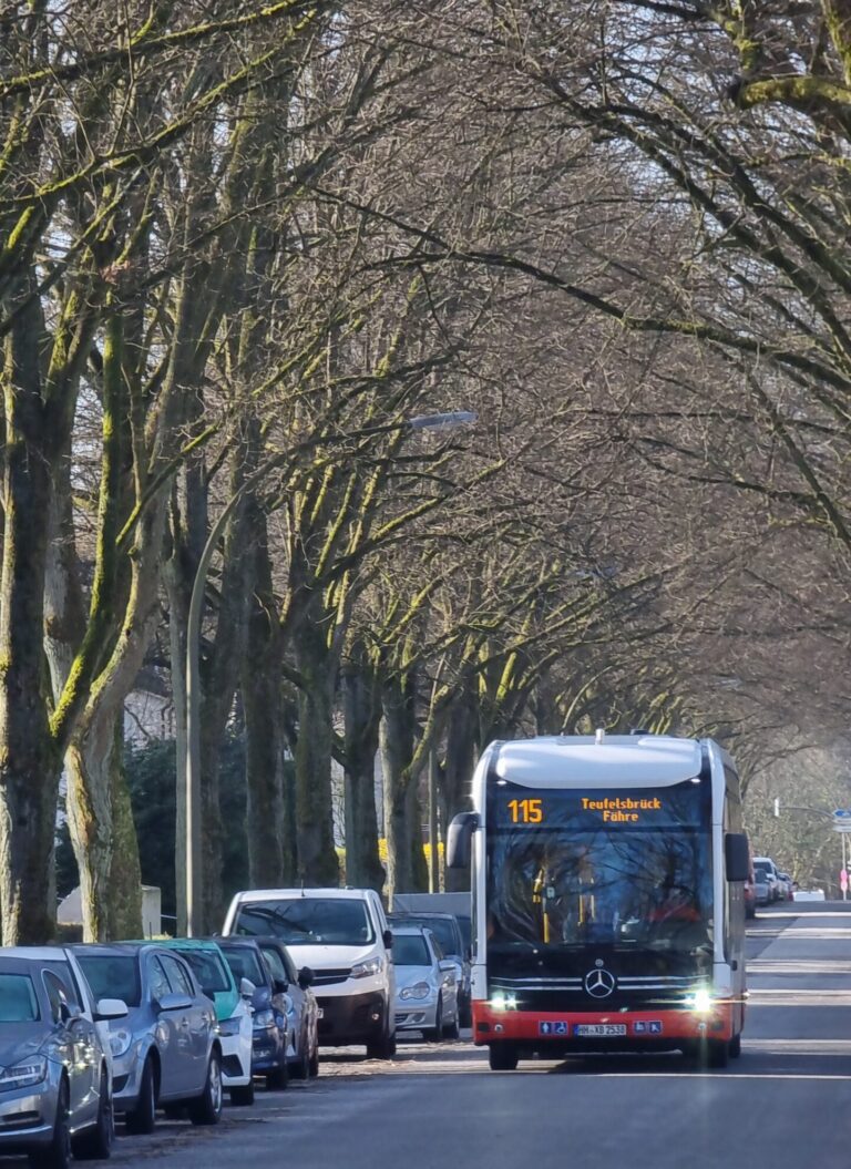 Bustaktung in Osdorf soll sich verbessern